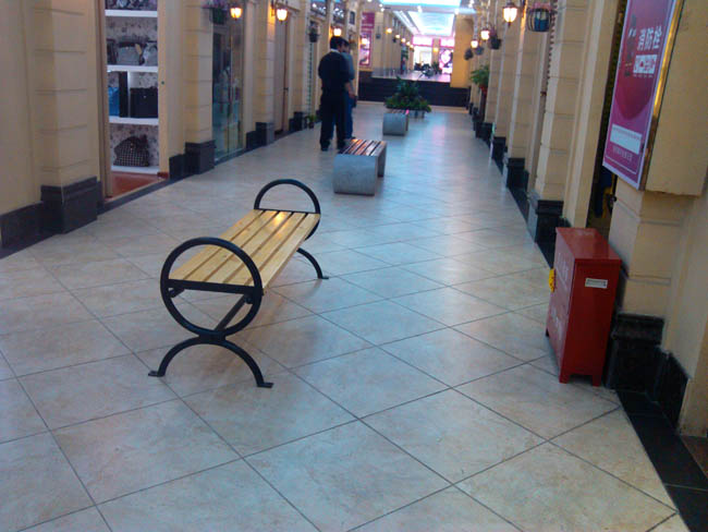 戶外休閑椅日常保養(yǎng)的四大妙招